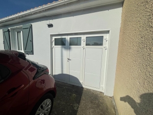 Installation d&#039;une porte de garage battante à Saint-Sébastien-sur-Loire (44230)