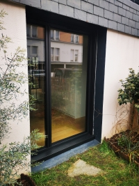 Installation d'une porte fenêtre en aluminium à Sainte-Luce-sur-Loire (44980)
